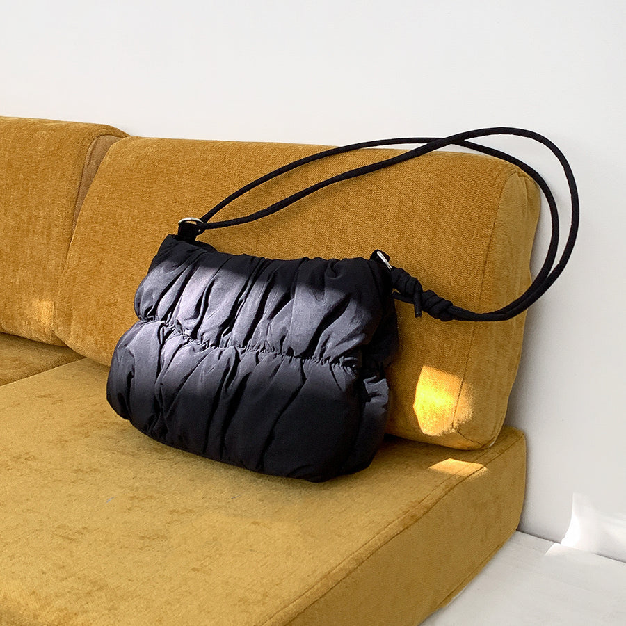 Pleated Cloud Bagslider_item_LFLh6v